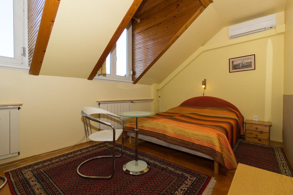 Budavar Bed&Breakfast Budapest Exteriör bild